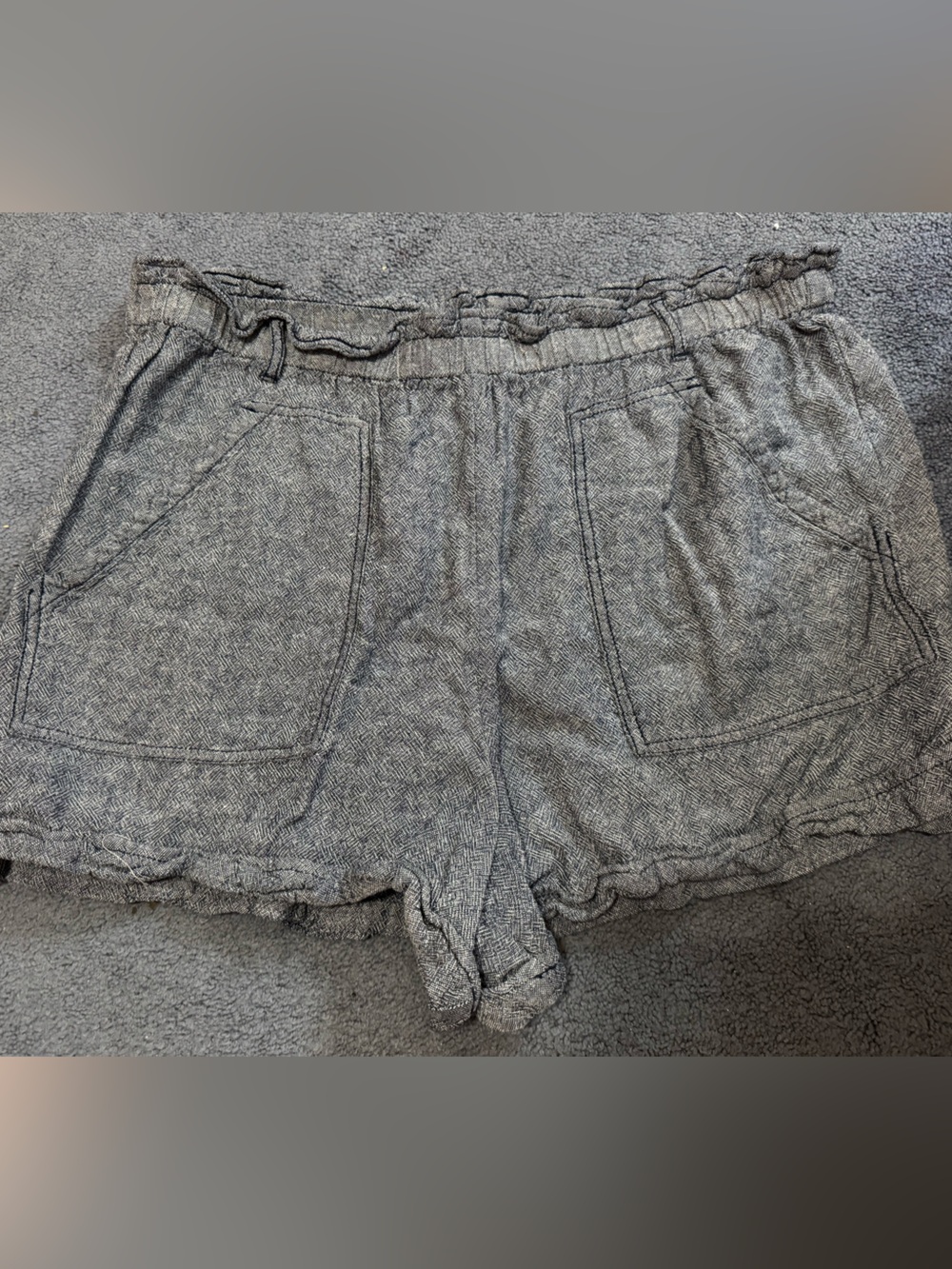Time and Tru Heathered Charcoal Knit Shorts